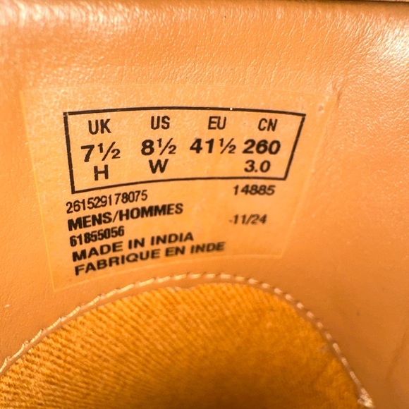 Clarks Men\'s Brown Leather Slip-Ons size 8 1/2W.      (#144) main image 10
